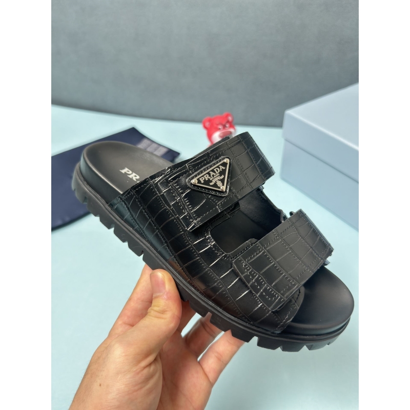 Pra*a slippers
